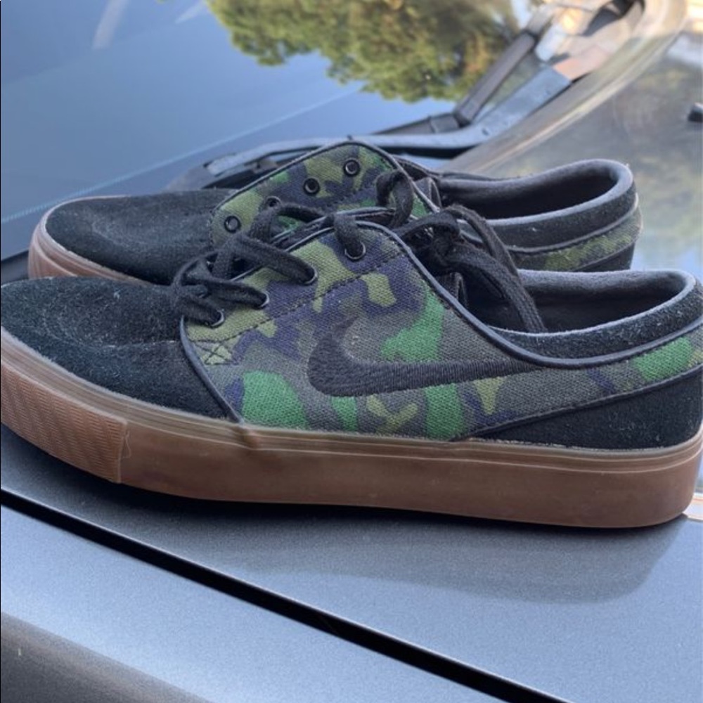 Nike camo Stefan janoski sneakers